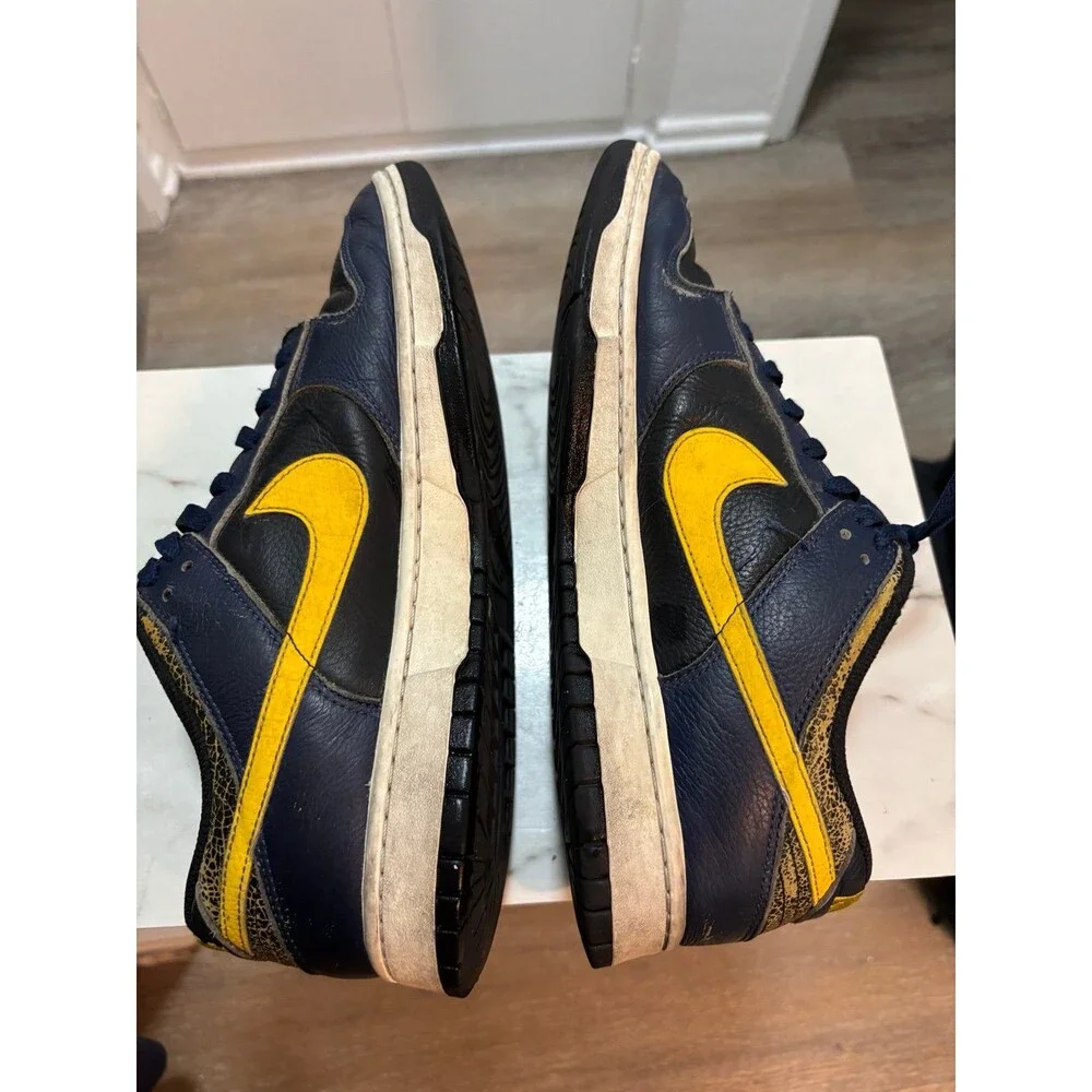 Nike Dunk Low Vintage Michigan Midnight Preowned Men's Size 12